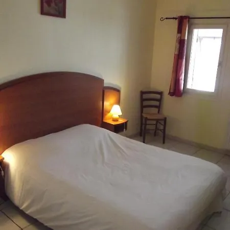 La Ferme De Mondesir Hotel 2*