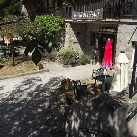Hotel La Ferme De Mondesir 2*
