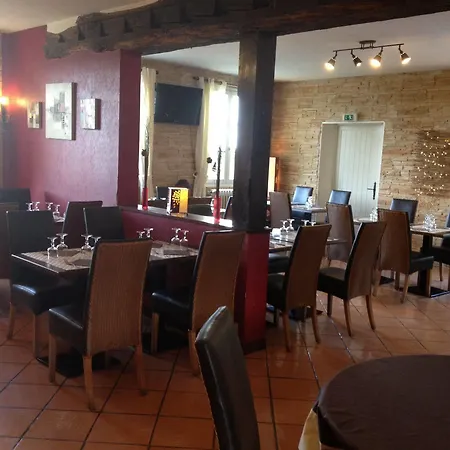 Hotel La Ferme De Mondesir 2*