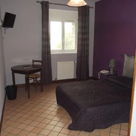 Hotel La Ferme De Mondesir Guillerval