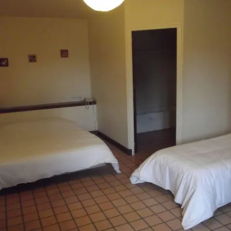 La Ferme De Mondesir Hotel 2*